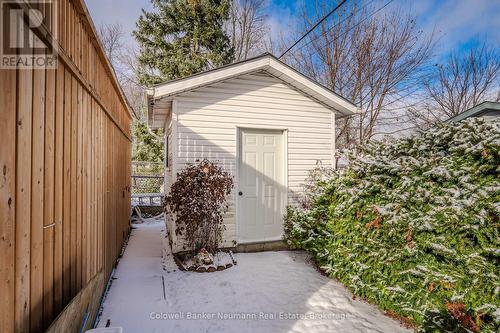 104 Dumbarton Street, Guelph (Waverley), ON - Outdoor