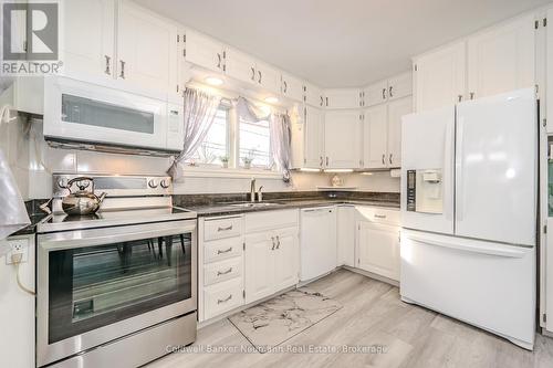 104 Dumbarton Street, Guelph (Waverley), ON - Indoor Photo Showing Kitchen