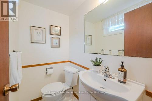 36 Devere Drive, Guelph (College), ON - Indoor Photo Showing Bathroom