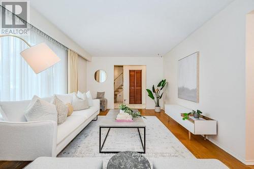 36 Devere Drive, Guelph (College), ON - Indoor Photo Showing Living Room