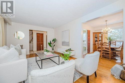 36 Devere Drive, Guelph (College), ON - Indoor Photo Showing Living Room