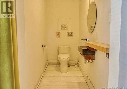 80-82 Bridge Street, Saint John, NB - Indoor Photo Showing Bathroom