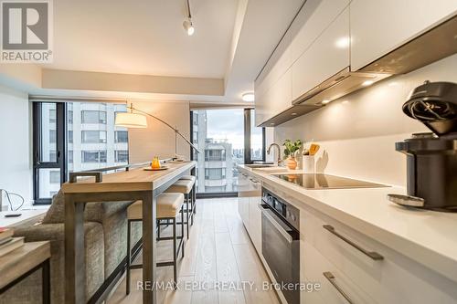 2308 - 188 Cumberland Street, Toronto, ON - Indoor Photo Showing Kitchen