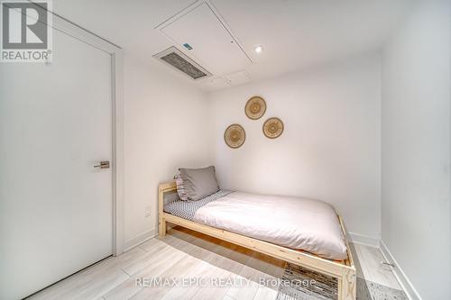 2308 - 188 Cumberland Street, Toronto, ON - Indoor Photo Showing Bedroom