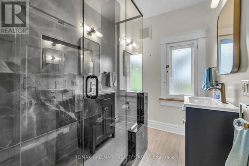 604 Queen Elizabeth Drive, Ottawa, ON - Indoor Photo Showing Bathroom