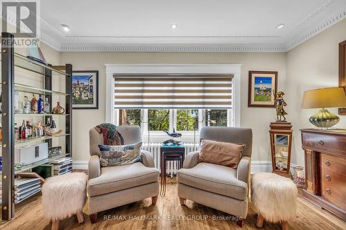 604 Queen Elizabeth Drive, Ottawa, ON - Indoor Photo Showing Living Room