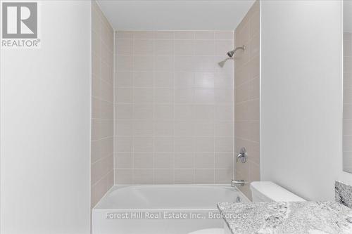 302 - 17 Spooner Crescent, Collingwood, ON - Indoor Photo Showing Bathroom