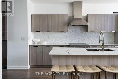 Ph01 - 650 King Street W, Toronto, ON - Indoor Photo Showing Kitchen With Double Sink With Upgraded Kitchen