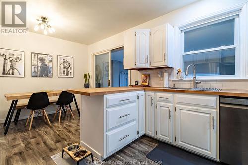 116 Churchill Street, Chatham, ON - Indoor Photo Showing Kitchen