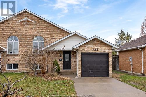 724 Cabana Road East, Windsor, ON - Outdoor With Facade