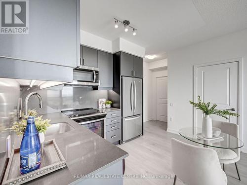 1722 - 8 Nahani Way, Mississauga, ON - Indoor Photo Showing Kitchen With Stainless Steel Kitchen With Upgraded Kitchen