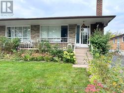 3481 CHIPLEY CRESCENT  Mississauga, ON L4T 2E3