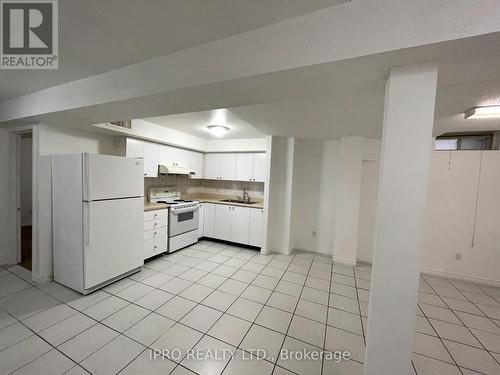 Bsmt - 5243 Brockworth Drive, Mississauga, ON - Indoor Photo Showing Kitchen