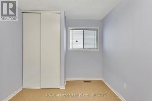 32 Elm Court, Kawartha Lakes (Lindsay), ON - Indoor Photo Showing Other Room