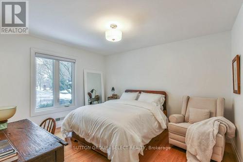 113 Hunt Club Drive, London, ON - Indoor Photo Showing Bedroom