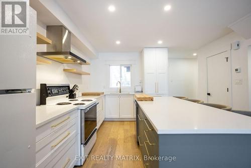 37 Dignard Street S, Russell, ON - Indoor Photo Showing Kitchen