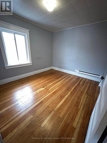 4869 Second Avenue, Niagara Falls (211 - Cherrywood), ON - Indoor Photo Showing Other Room