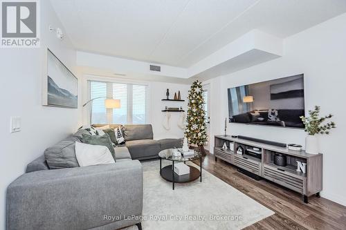 205 - 108 Summit Ridge Drive, Guelph (Grange Hill East), ON - Indoor Photo Showing Living Room