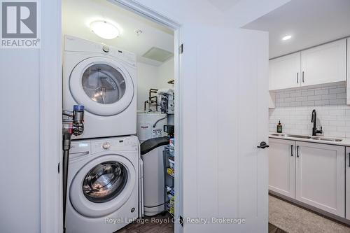 205 - 108 Summit Ridge Drive, Guelph (Grange Hill East), ON - Indoor Photo Showing Laundry Room