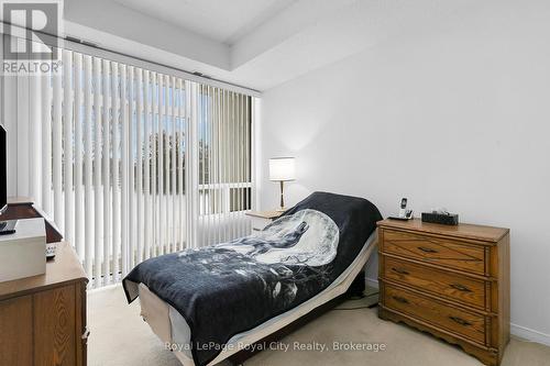 107 - 105 Bagot Street, Guelph (Onward Willow), ON - Indoor Photo Showing Bedroom