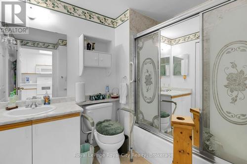 107 - 105 Bagot Street, Guelph (Onward Willow), ON - Indoor Photo Showing Bathroom