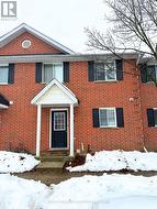 32 - 190 FLEMING DRIVE  London, ON N5V 5B8