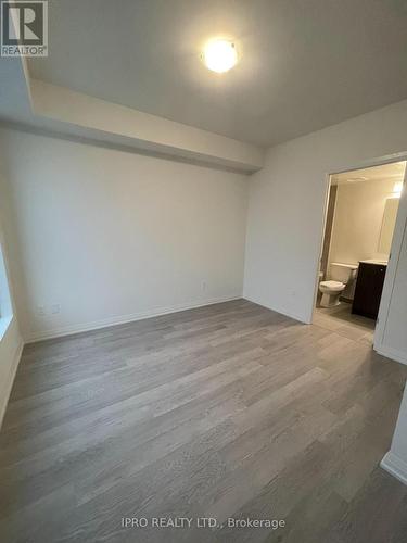 512 - 1415 Dundas Street E, Oakville, ON - Indoor Photo Showing Other Room