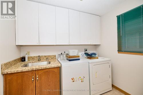 24 Bascary Crescent, St. Catharines (462 - Rykert/Vansickle), ON - Indoor Photo Showing Laundry Room