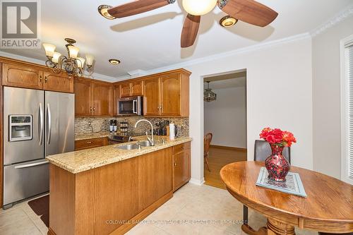 24 Bascary Crescent, St. Catharines (462 - Rykert/Vansickle), ON - Indoor Photo Showing Kitchen With Double Sink