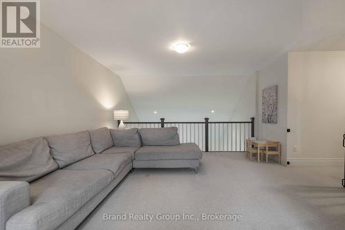 315 Telford Trail, Georgian Bluffs, ON - Indoor Photo Showing Living Room