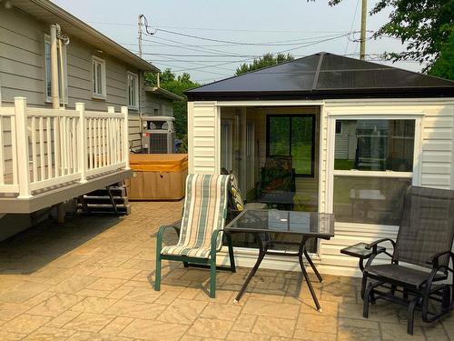 ExtÃ©rieur - 102 Rue Pontbriand, Saint-Constant, QC - Outdoor With Deck Patio Veranda With Exterior