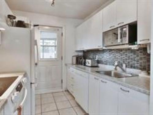 Cuisine - 180Z  - 182Z Mtée Gagnon, Bois-Des-Filion, QC - Indoor Photo Showing Kitchen