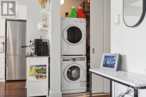 419 - 7 Marquette Avenue, Ottawa, ON - Indoor Photo Showing Laundry Room