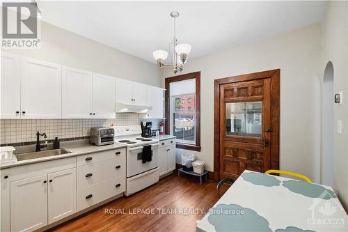 347 St Patrick Street, Ottawa, ON - Indoor Photo Showing Kitchen