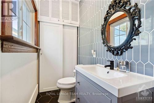 347 St Patrick Street, Ottawa, ON - Indoor Photo Showing Bathroom