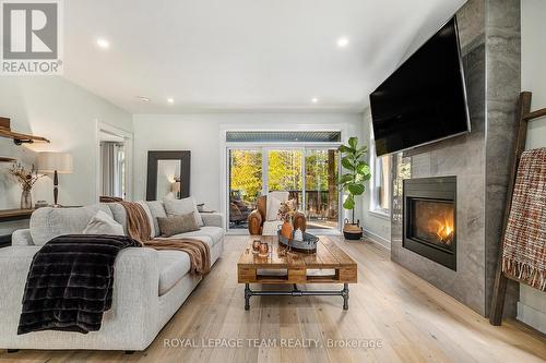 101 Brookberry Crescent, North Grenville, ON - Indoor Photo Showing Living Room With Fireplace