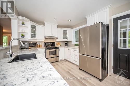 259 3 Mile, Lanark Highlands, ON - Indoor Photo Showing Kitchen