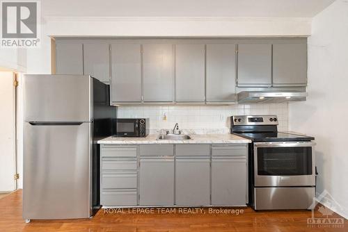 495 St Patrick Street, Ottawa, ON - Indoor Photo Showing Kitchen