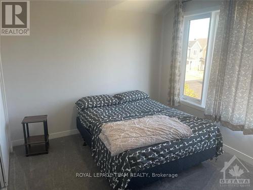 300 Appalachian Circle, Ottawa, ON - Indoor Photo Showing Bedroom