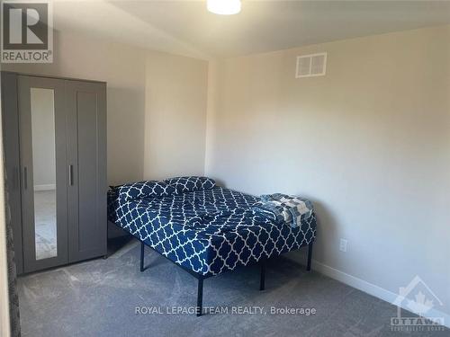 300 Appalachian Circle, Ottawa, ON - Indoor Photo Showing Bedroom