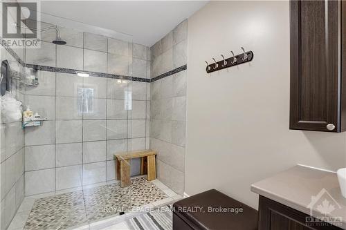 237 Kennedy Road, Greater Madawaska, ON - Indoor Photo Showing Bathroom