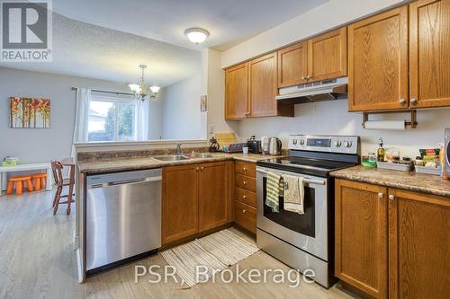 717 Paris Boulevard, Waterloo, ON - Indoor Photo Showing Kitchen With Double Sink