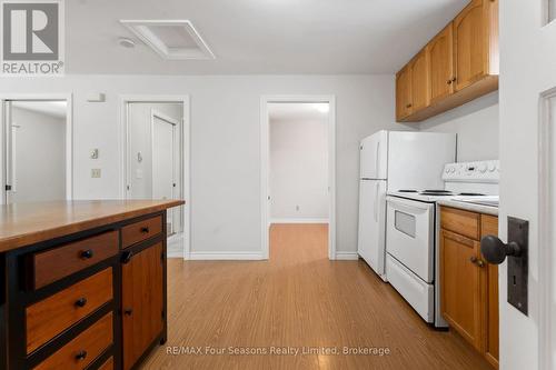 196 Erie Street W, Collingwood, ON - Indoor Photo Showing Kitchen