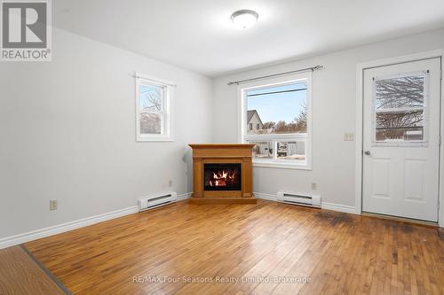 196 Erie Street W, Collingwood, ON - Indoor Photo Showing Living Room With Fireplace