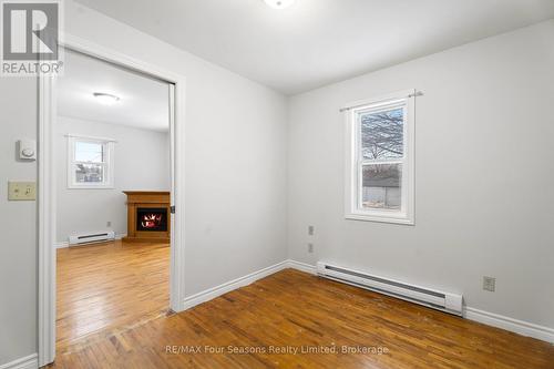 196 Erie Street W, Collingwood, ON - Indoor Photo Showing Other Room