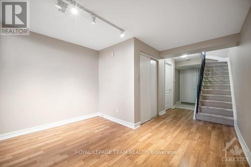 393 Mackay Street, Ottawa, ON - Indoor Photo Showing Other Room