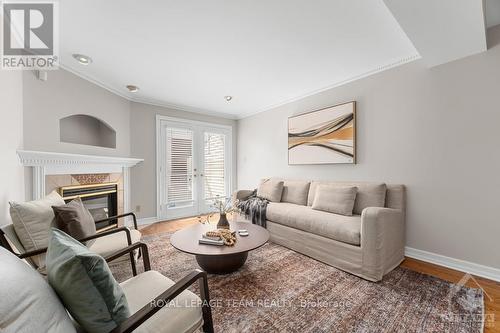 393 Mackay Street, Ottawa, ON - Indoor Photo Showing Living Room With Fireplace