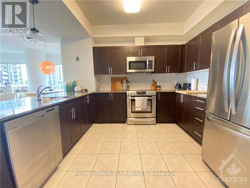 2204 - 234 Rideau Street, Ottawa, ON - Indoor Photo Showing Kitchen With Stainless Steel Kitchen With Upgraded Kitchen