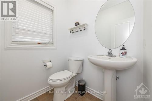 108 Sophie Lane, Merrickville-Wolford, ON - Indoor Photo Showing Bathroom