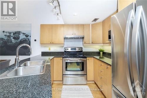 109 - 29 Main Street, Ottawa, ON - Indoor Photo Showing Kitchen With Double Sink